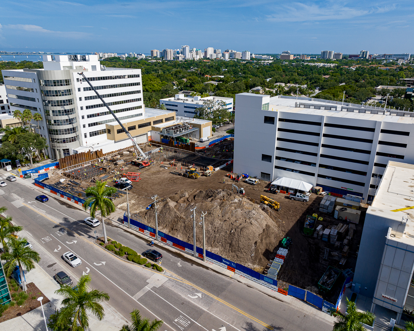 SMH Project Updates: Installation of the foundation anchors and the first section of the Wolffkran crane